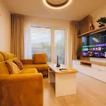 Stayprime Apartment 1 Centrum, Free Parking 2X, Free Wifi, Self Check-In *