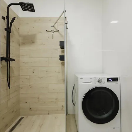 Stayprime 1 Centrum, Free Parking 2x, Free Wifi, Self Check-in Μπάνσκα Μπίστριτσα