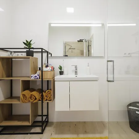 Stayprime Centrum Apartamento *